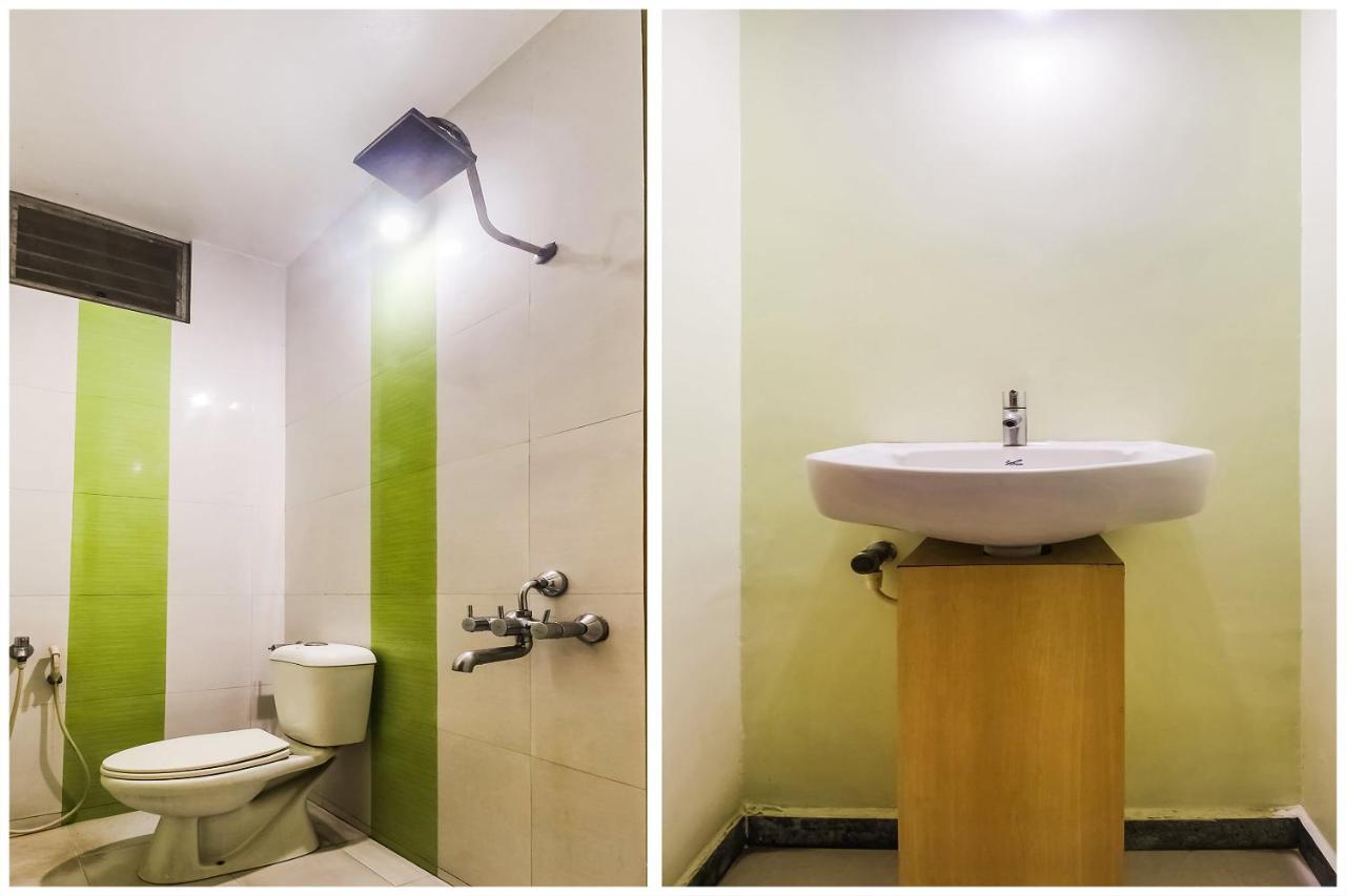 Oyo 70841 Hotel Anjali Residency Velur Bagian luar foto