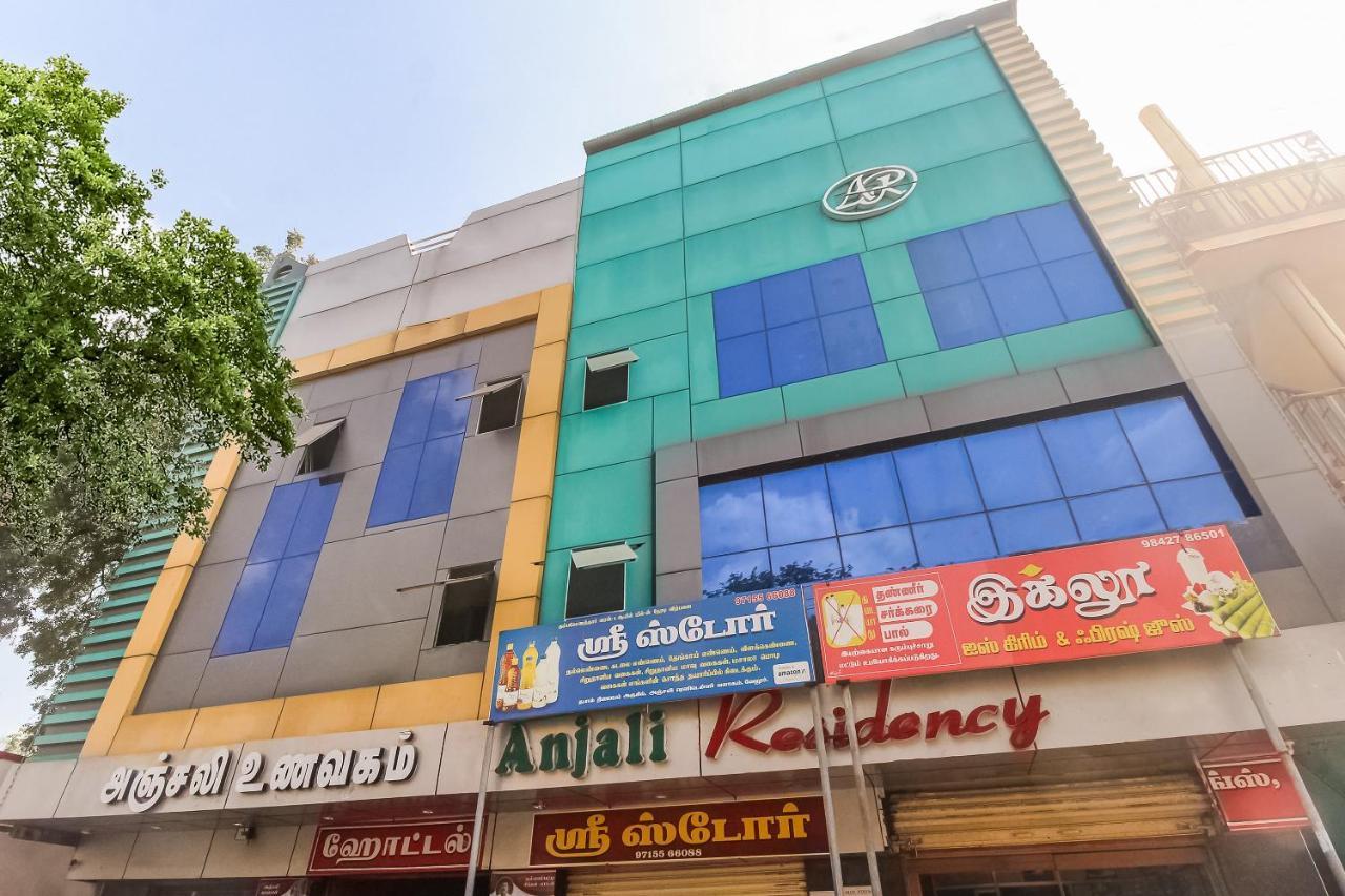 Oyo 70841 Hotel Anjali Residency Velur Bagian luar foto